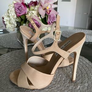 Steve Madden Nude Heeled Sandals Size 6.5